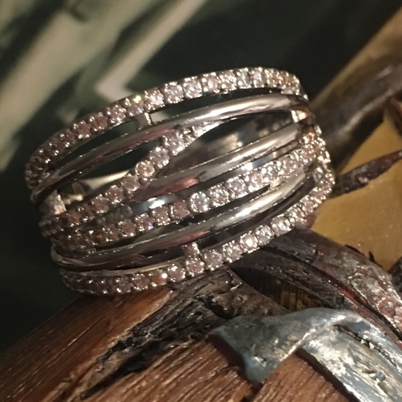 CZ/Silver Rope Ring - Picture 4 of 8